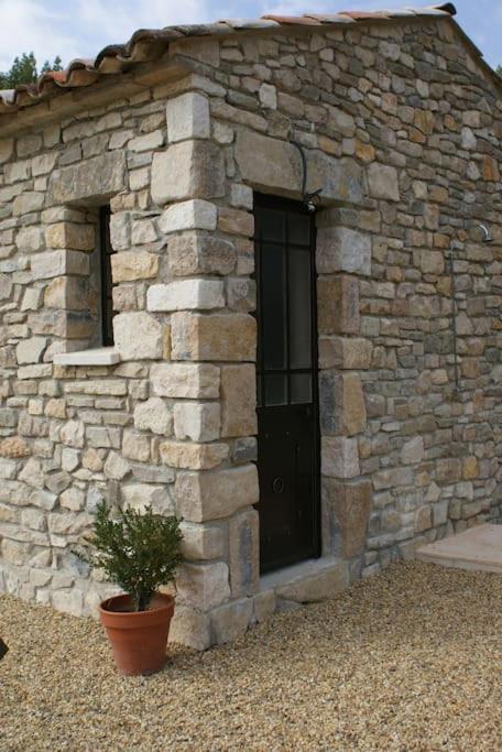 Gite De Charme 80 M², Piscine, Proche D'Uzes. Vezenobres Kültér fotó