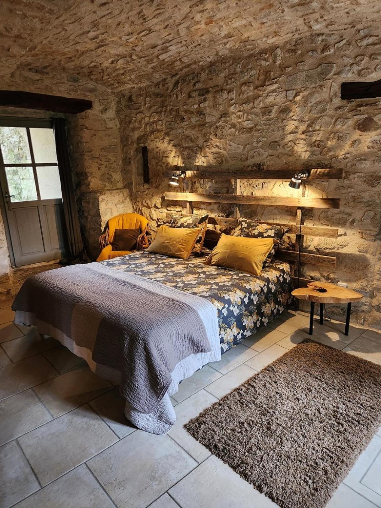 Gite De Charme 80 M², Piscine, Proche D'Uzes. Vezenobres Kültér fotó