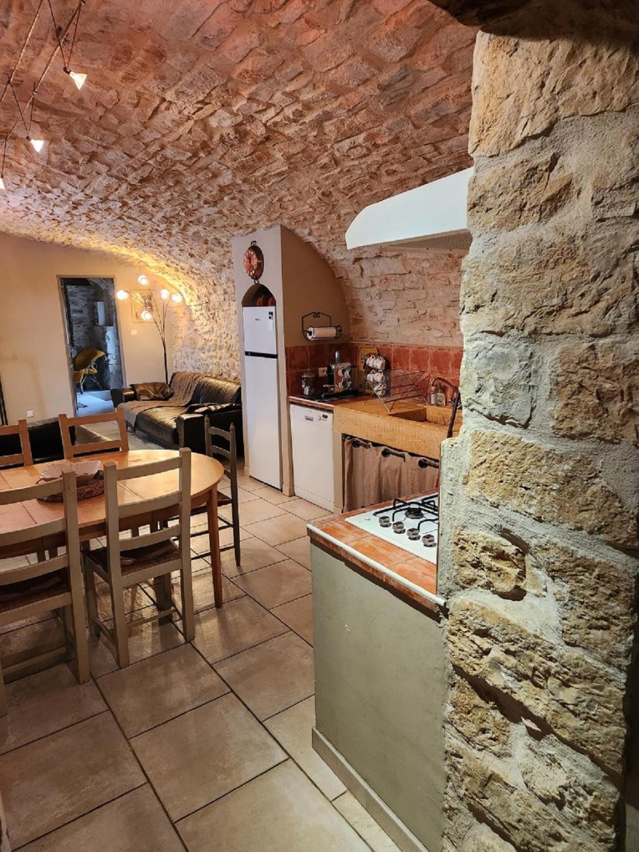 Gite De Charme 80 M², Piscine, Proche D'Uzes. Vezenobres Kültér fotó